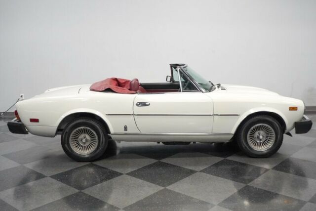 Fiat Spider 2000 1979 image number 15