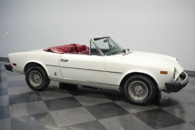 Fiat Spider 2000 1979 image number 16