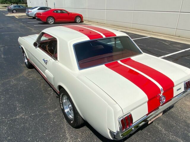 Ford Mustang 1966 image number 11