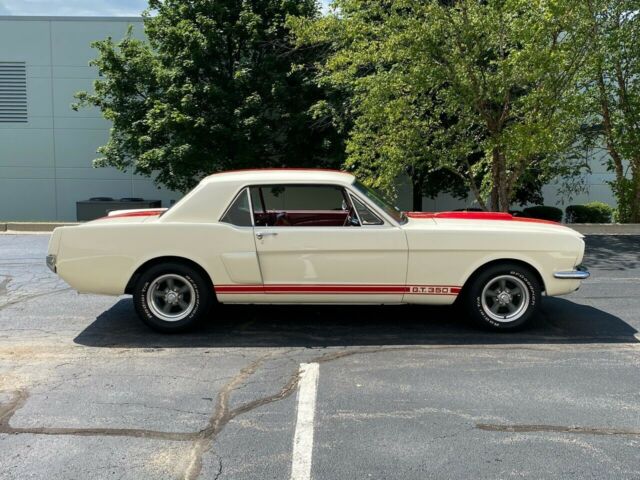 Ford Mustang 1966 image number 7