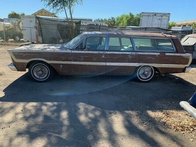 Ford Country Squire 1965 image number 15