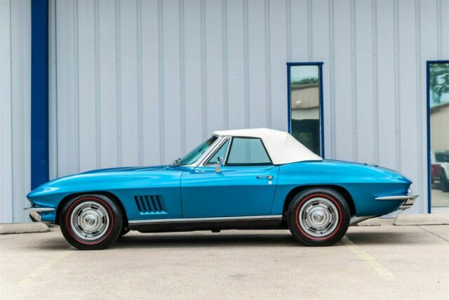 Chevrolet Corvette 1967 image number 4