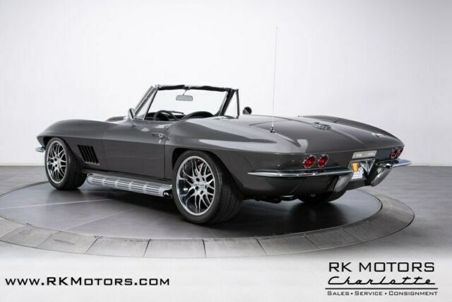 Chevrolet Corvette 1967 image number 10