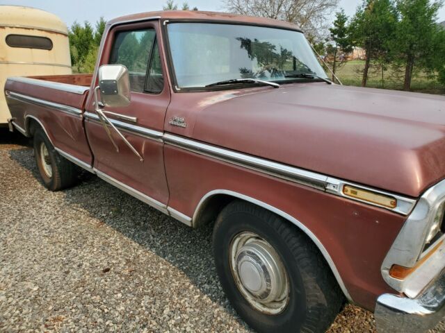 Ford F-250 1979 image number 1