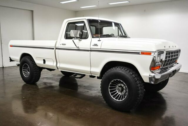 Ford F-250 1978 image number 0