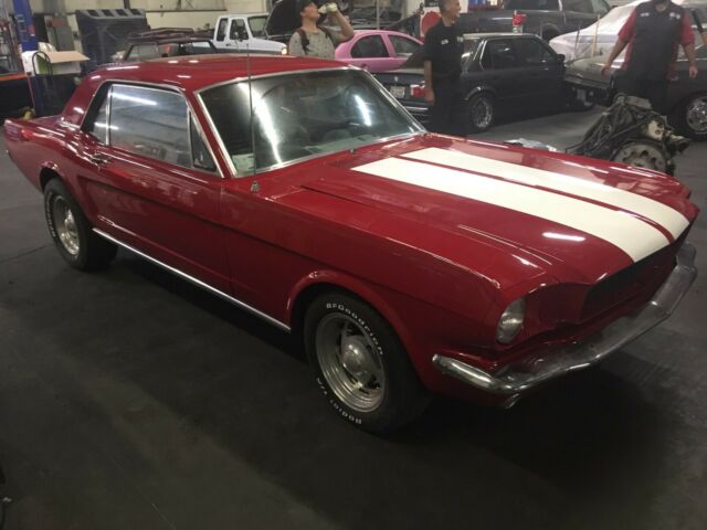 Ford Mustang 1965 image number 1