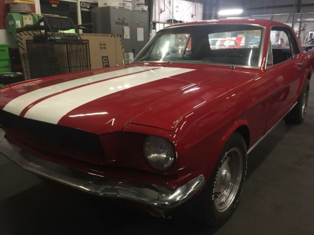 Ford Mustang 1965 image number 10