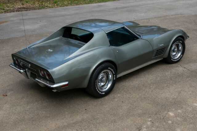 Chevrolet Corvette 1971 image number 2