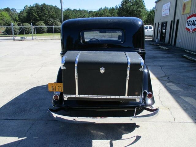 Dodge Deluxe Sedan 1934 image number 2