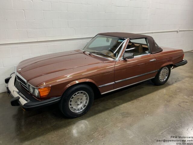 Mercedes-Benz SL-Class 1979 image number 10