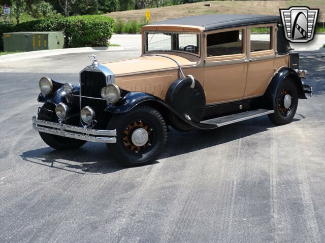 Pierce-Arrow Model B 1930 image number 2