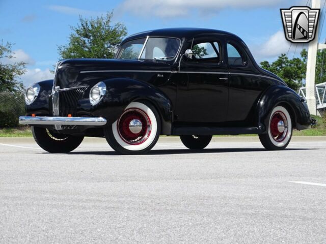 Ford Business Coupe 1940 image number 4