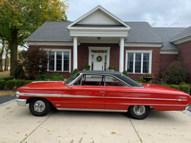 Ford Galaxie 1964 image number 0