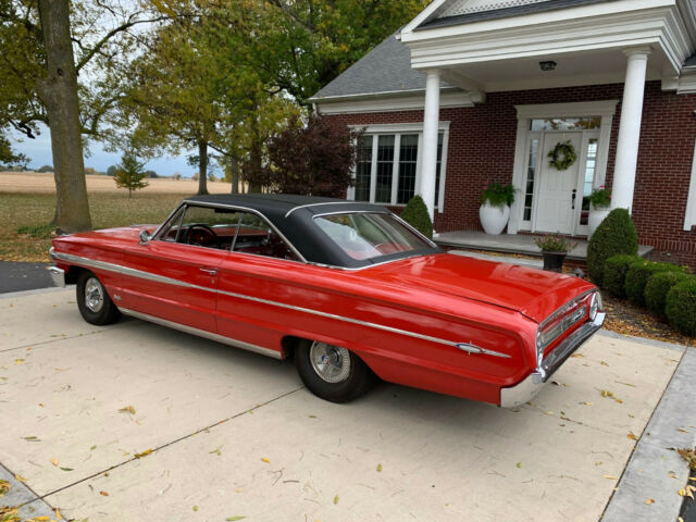 Ford Galaxie 1964 image number 1