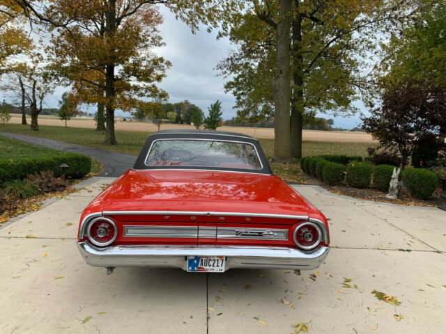 Ford Galaxie 1964 image number 2