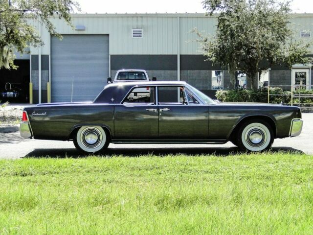 Lincoln Continental 1962 image number 11