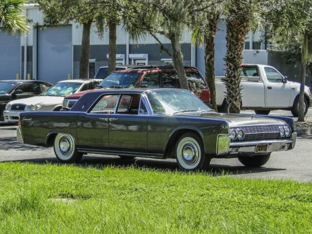 Lincoln Continental 1962 image number 12