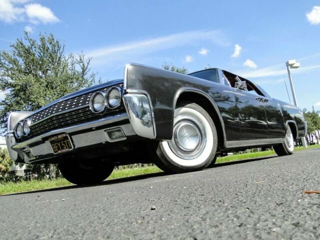 Lincoln Continental 1962 image number 28