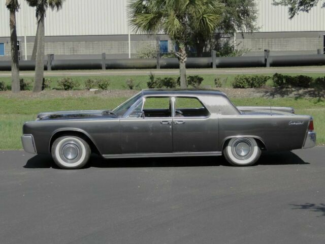 Lincoln Continental 1962 image number 30