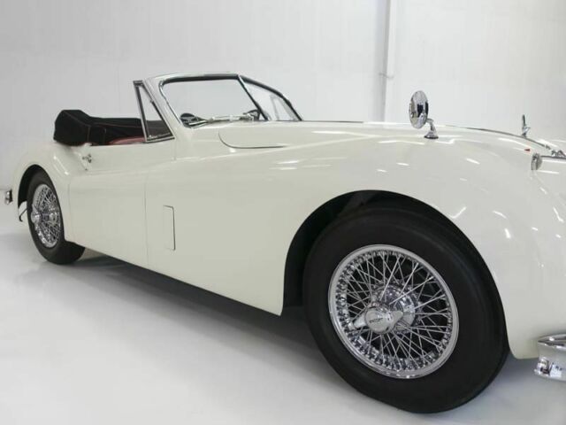 Jaguar XK 1957 image number 20