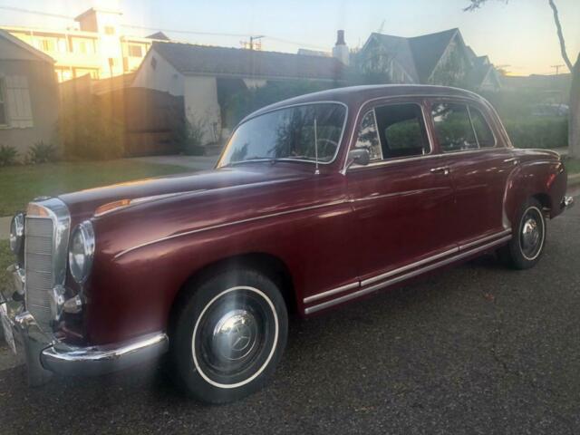 Mercedes-Benz 200-Series 1959 image number 1