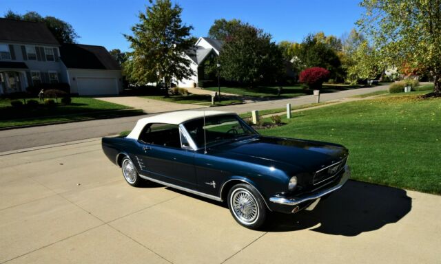 Ford Mustang 1966 image number 2