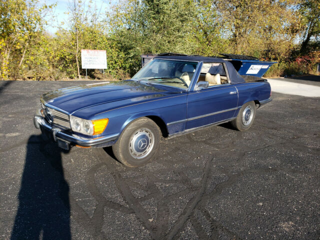 Mercedes-Benz 400-Series 1973 image number 22