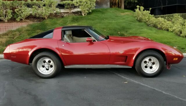 Chevrolet Corvette 1978 image number 28