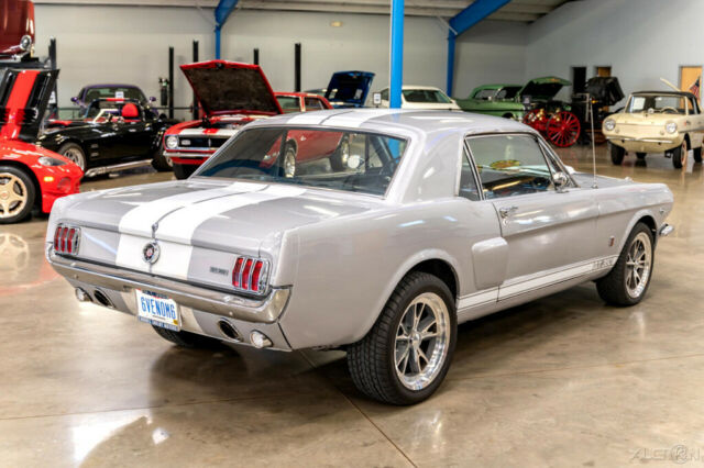 Ford Mustang 1966 image number 11