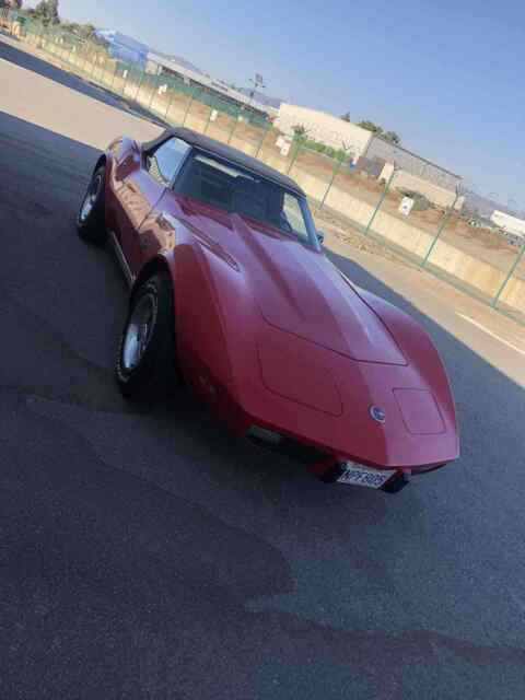 Chevrolet Corvette 1975 image number 21