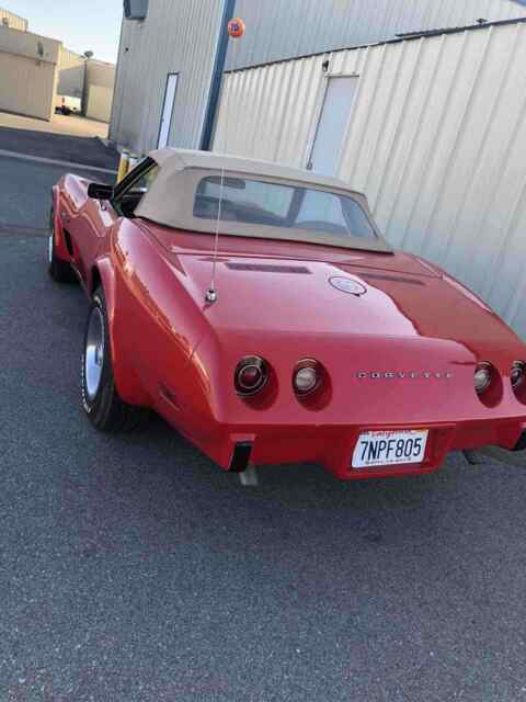 Chevrolet Corvette 1975 image number 22