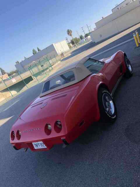 Chevrolet Corvette 1975 image number 23