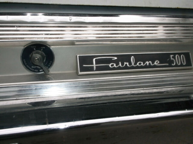 Ford Fairlane 1964 image number 13