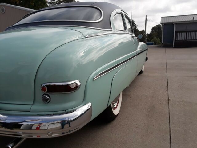 Mercury Monterey 1950 image number 29