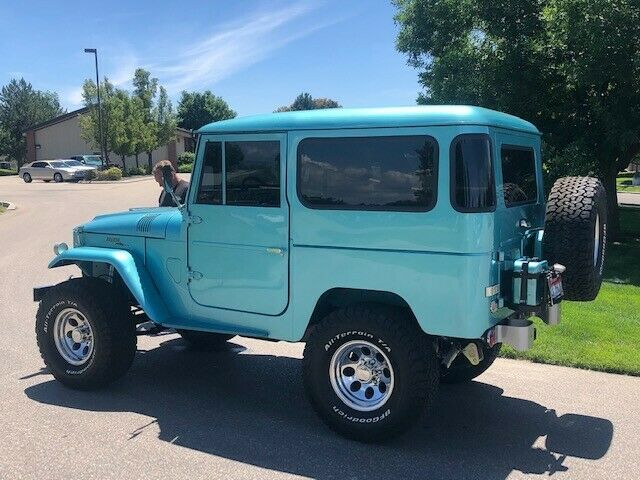 Toyota Land Cruiser 1965 image number 1