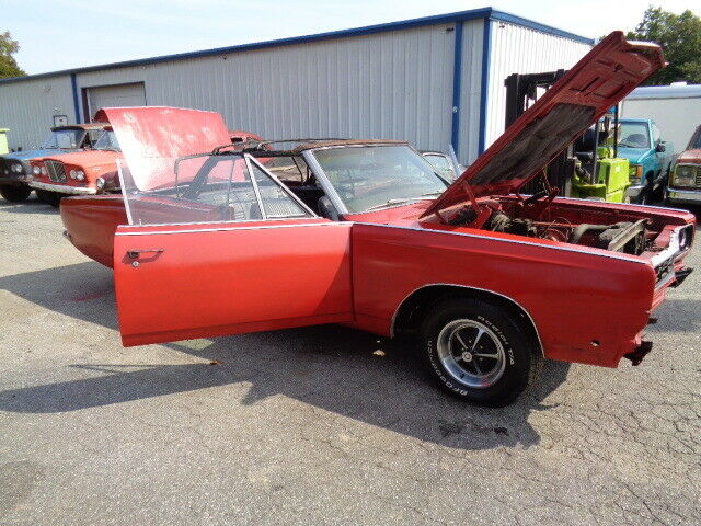 Plymouth Road Runner 1968 image number 1