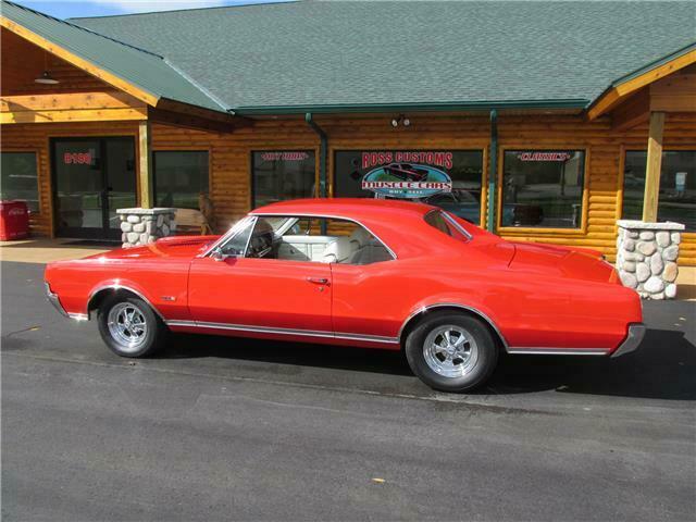 Oldsmobile Cutlass 1967 image number 36