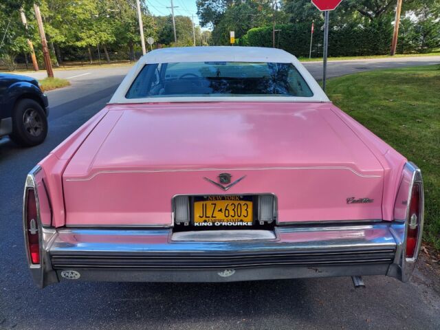 Cadillac DeVille Coupe 1979 image number 21