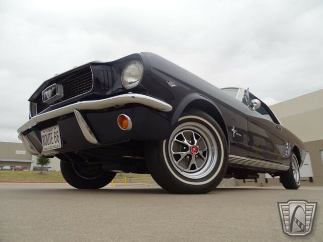 Ford Mustang 1966 image number 22