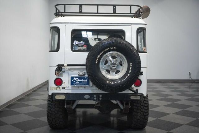 Toyota FJ Cruiser 1967 image number 11