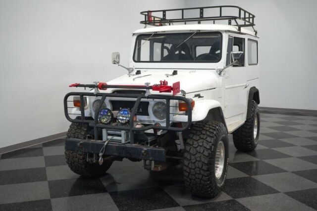 Toyota FJ Cruiser 1967 image number 20