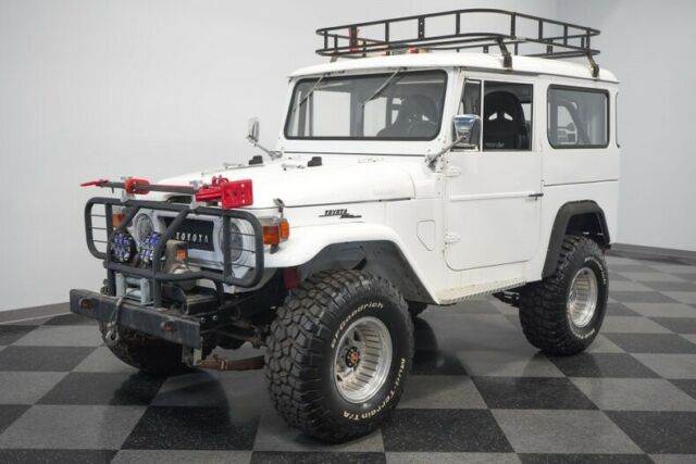 Toyota FJ Cruiser 1967 image number 21