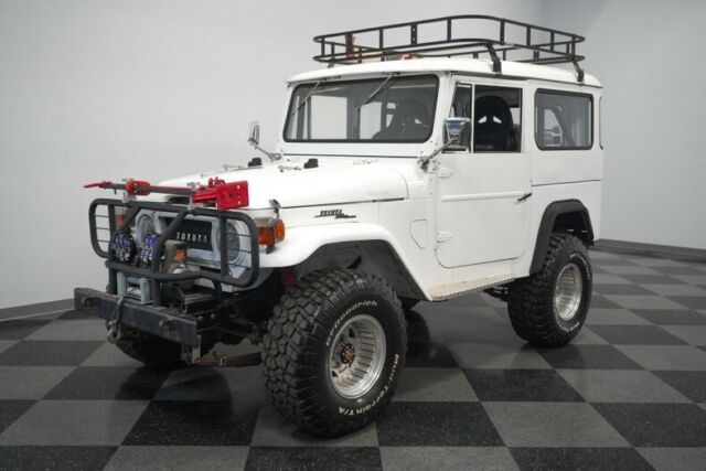 Toyota FJ Cruiser 1967 image number 29