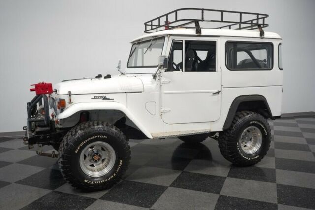 Toyota FJ Cruiser 1967 image number 30