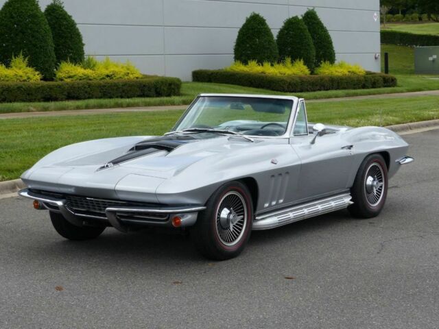 Chevrolet Corvette 1966 image number 2