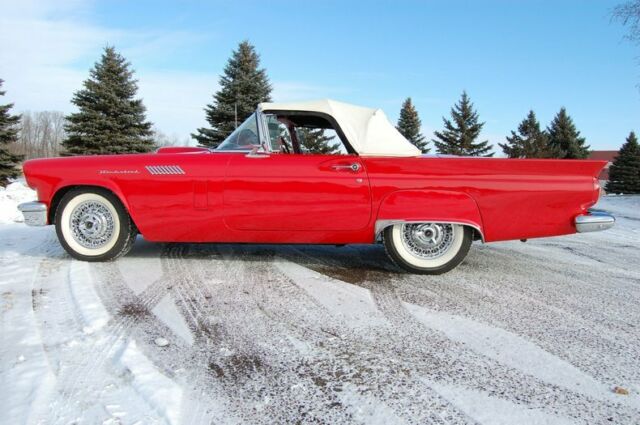 Ford Thunderbird Convertible 1957 image number 43