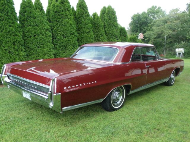 Pontiac Bonneville 1964 image number 5