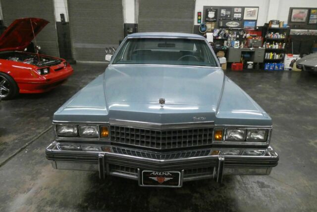 Cadillac DeVille 1978 image number 0