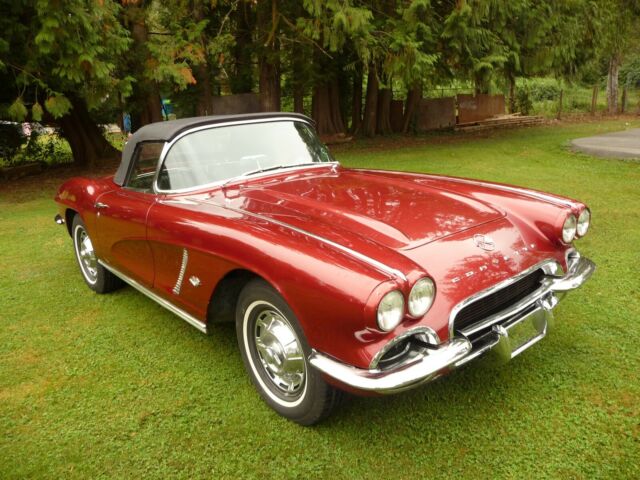 Chevrolet Corvette 1962 image number 2