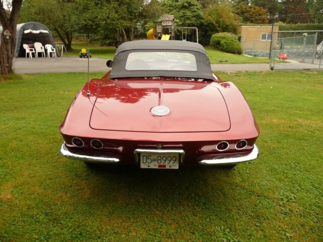 Chevrolet Corvette 1962 image number 28